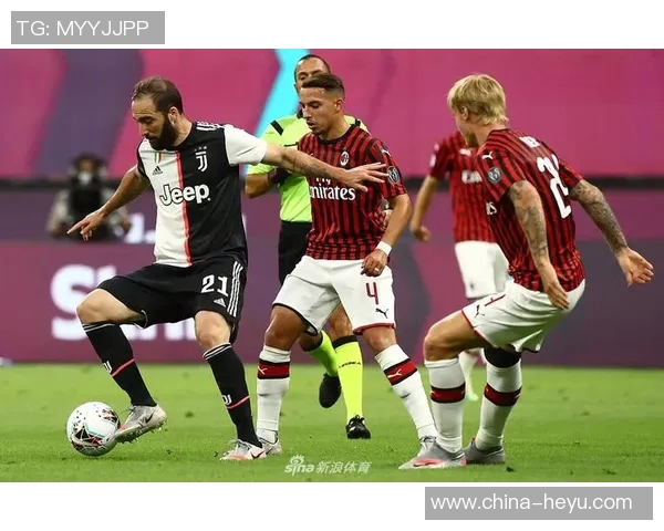 尤文图斯0-3不敌AC米兰，梅开二度的伊布压哨破门创造历史